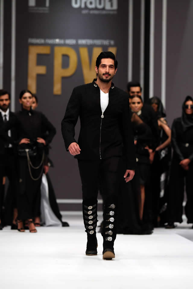 HSY Showcased Luxury Pret Collection â€œOnyxâ€ at FPW Winter Festive 2016