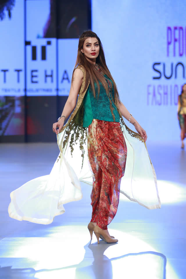 Ittehad Dresses PFDC Sunsilk Fashion Week 2016 Images