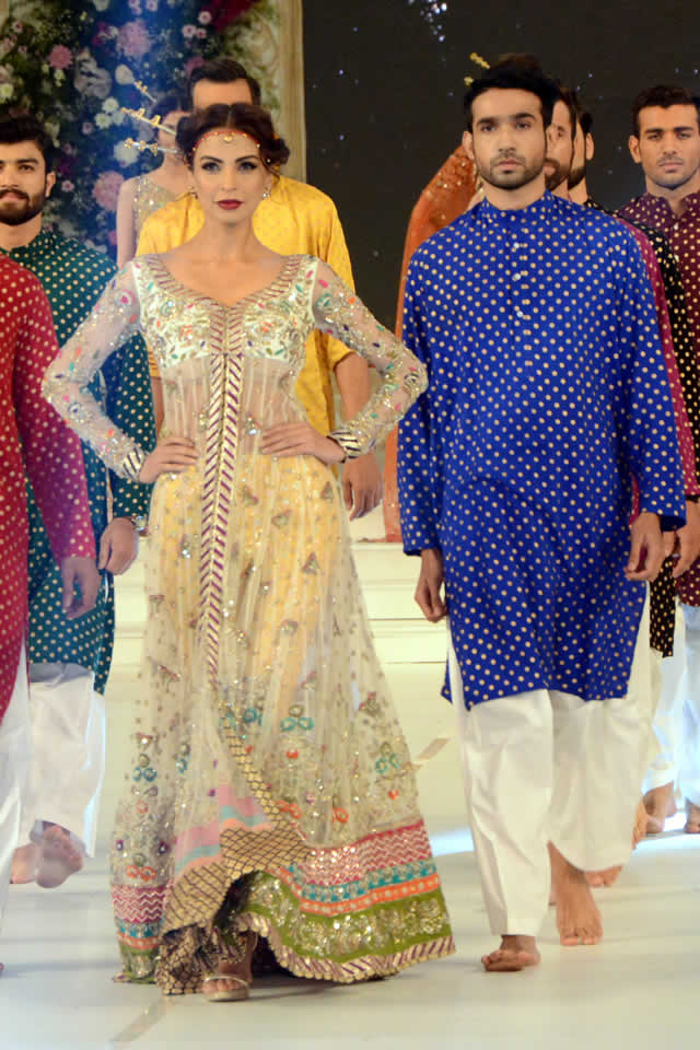 2015 PFDC Loreal Paris Bridal Week Karma Dresses Collection Photos