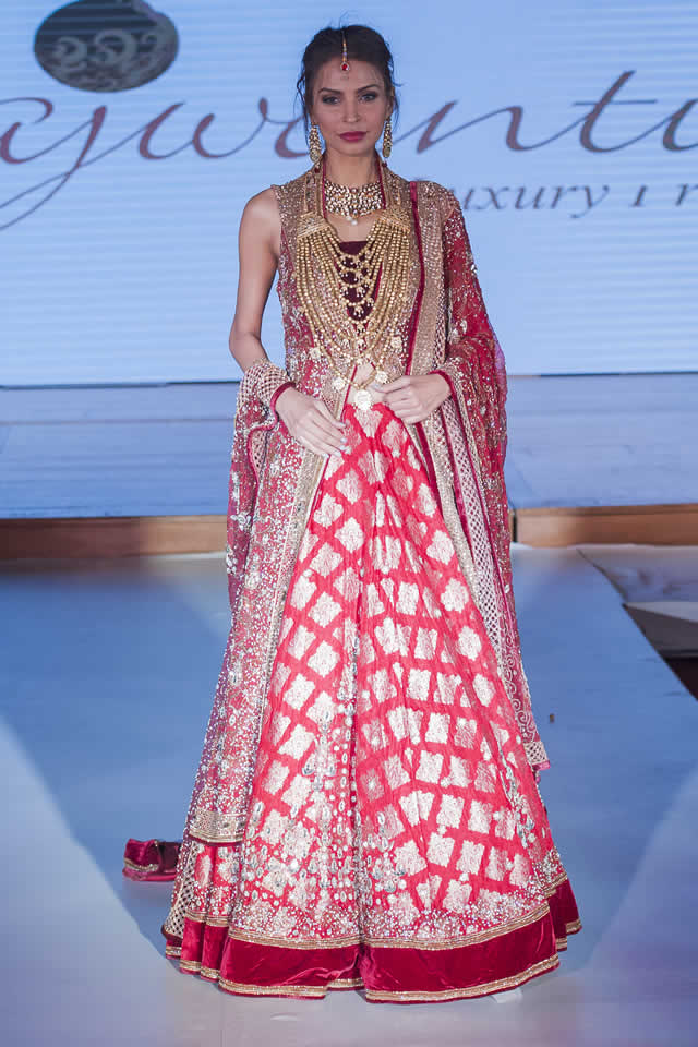 2015 Pakistan Fashion Week 8 London Lajwanti Latest Collection Images