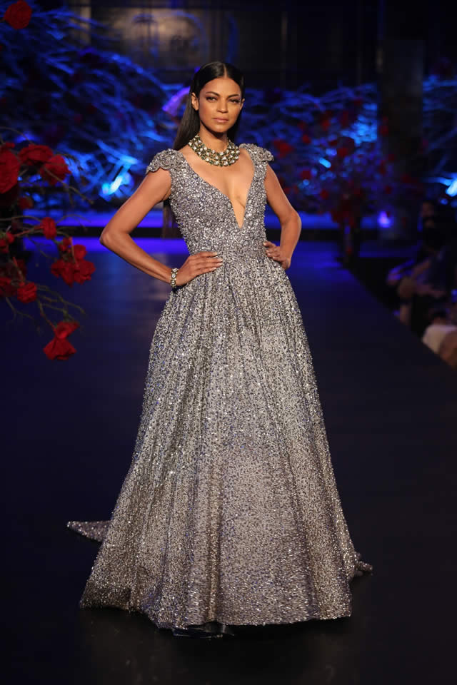 2015 Amazon India Couture Week Manish Mahotra Summer Dresses Picture Gallery