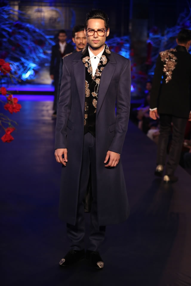 Amazon India Couture Week 2015 Manish Mahotra Bridal Collection