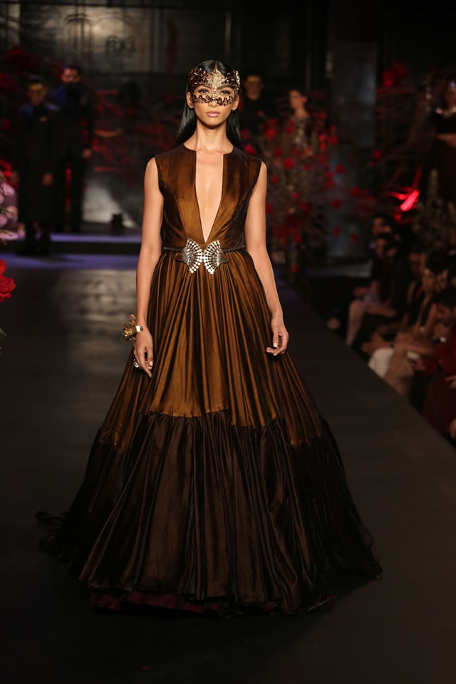 Manish Mahotra Collection Amazon India Couture Week 2015 Pics