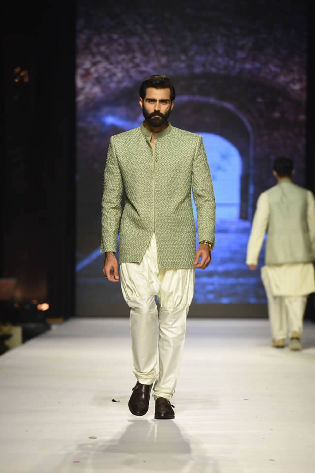 Nauman Arfeen Dresses at Fashion Pakistan Week 2015