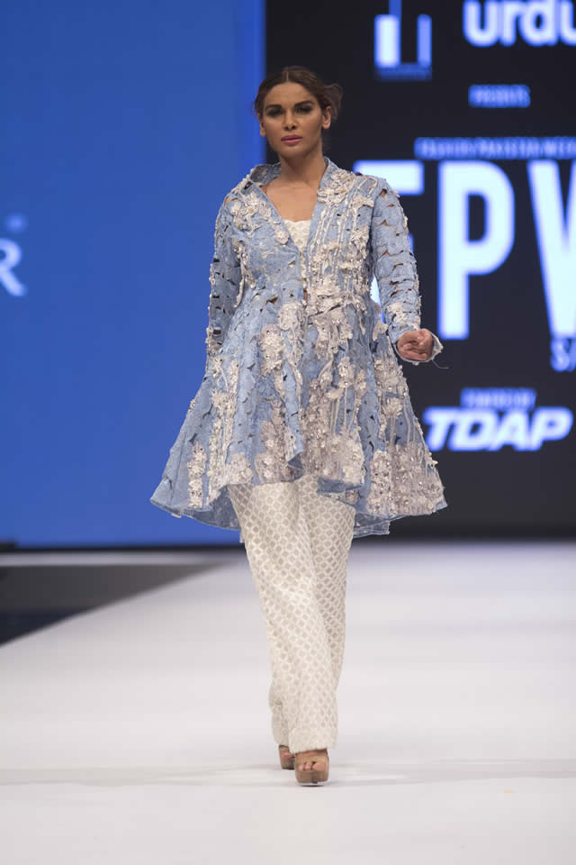 2016 Fashion Pakistan Week Nida Azwer Formal Dresses Pics