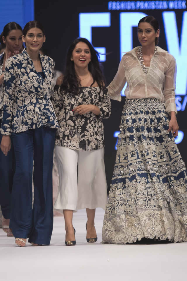 Fashion Pakistan Week 2016 Nida Azwer Formal Dresses Pics
