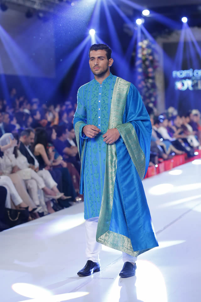 Fashion Designer Nomi Ansari Dresses Collection Photos