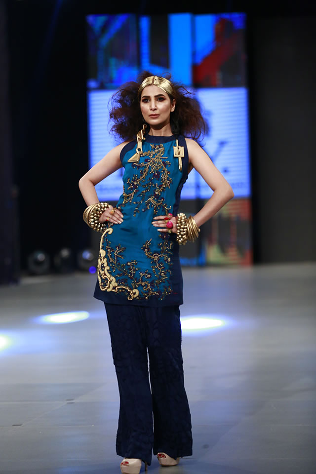 PFDC Sunsilk Fashion Week 2016 HSY Formal Dresses Pics