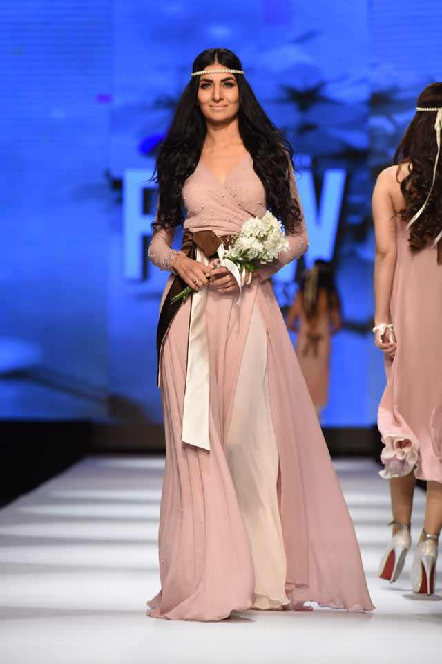 Sadaf Malaterre Telenor Fashion Pakistan Week collection 2015 pics