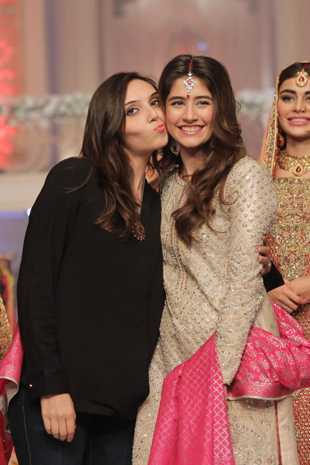 Telenor Bridal Couture Week 2015 Sana Abbas Bridal Dresses Picture Gallery
