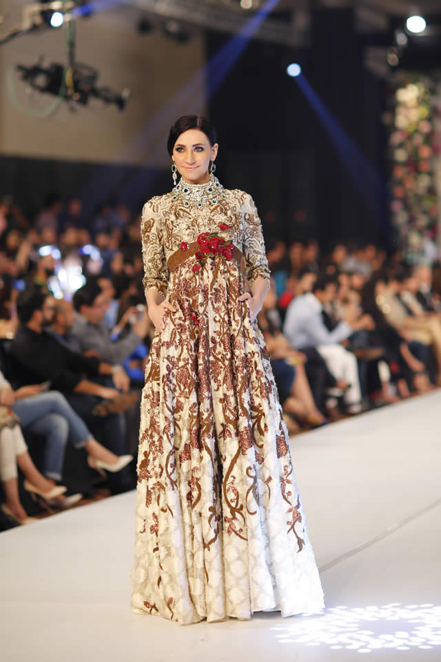 2015 Sana Safinaz Dresses Pics