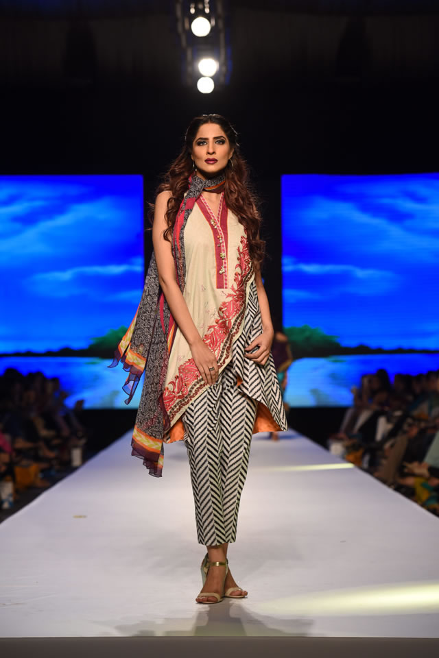 Sania Maskatiyafor Alkaram SS Collection at TPFW 2015