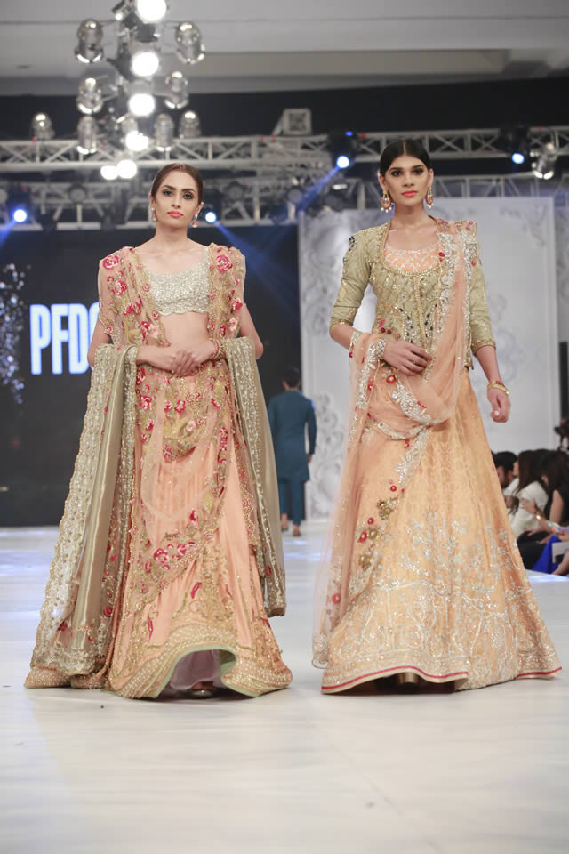 2016 Sania Maskatiya Dresses
