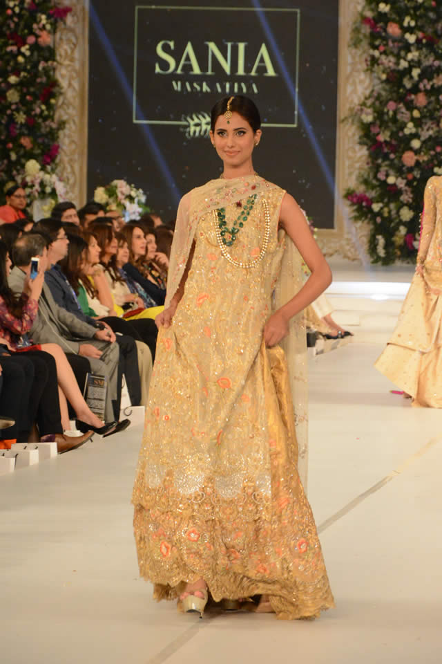 PFDC LOreal Paris Bridal Week 2015 Sania Maskatiya Collection Photos