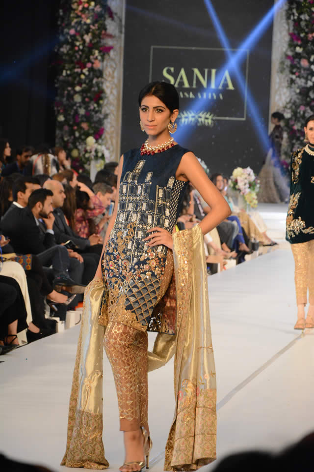 Fashion Designer Sania Maskatiya Dresses PFDC LOreal Paris Bridal Week 2015 Photo Gallery