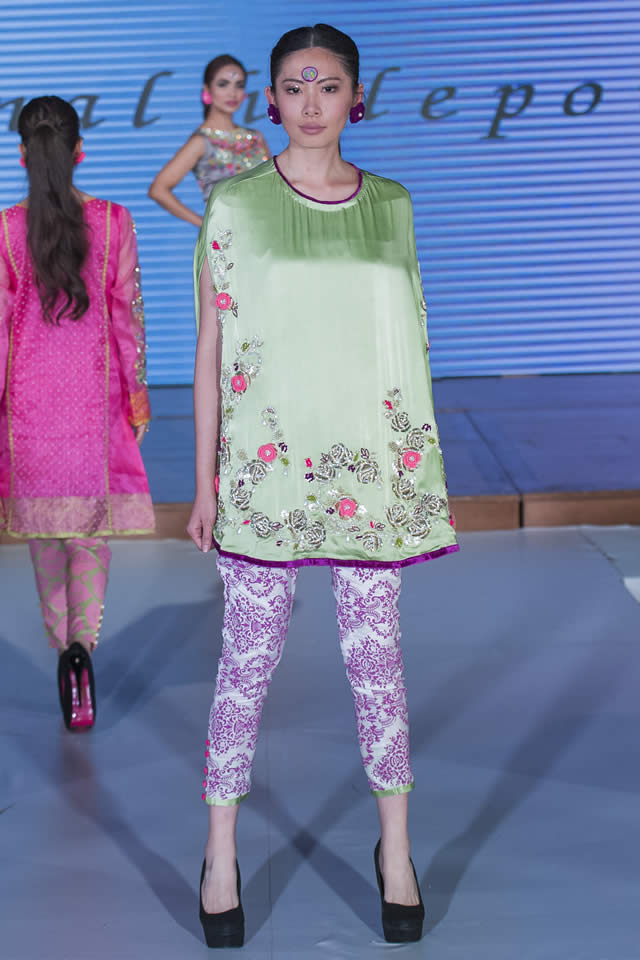 Fashion Designer Somal Halepoto Dresses Pakistan Fashion Week 8 London 2015