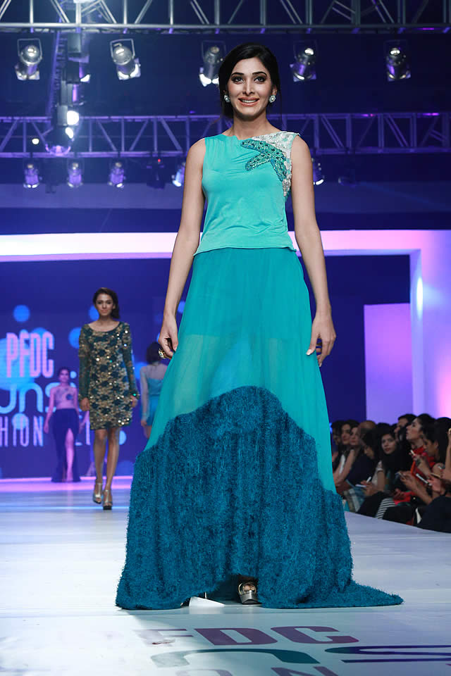 2015 PFDC Sunsilk Fashion Week Syeda Amera Dresses Gallery