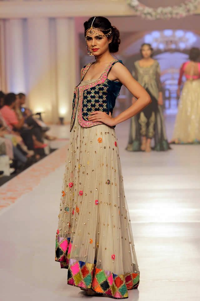 2015 Telenor Bridal Couture Week Tabassum Mughal Collection Photo Gallery