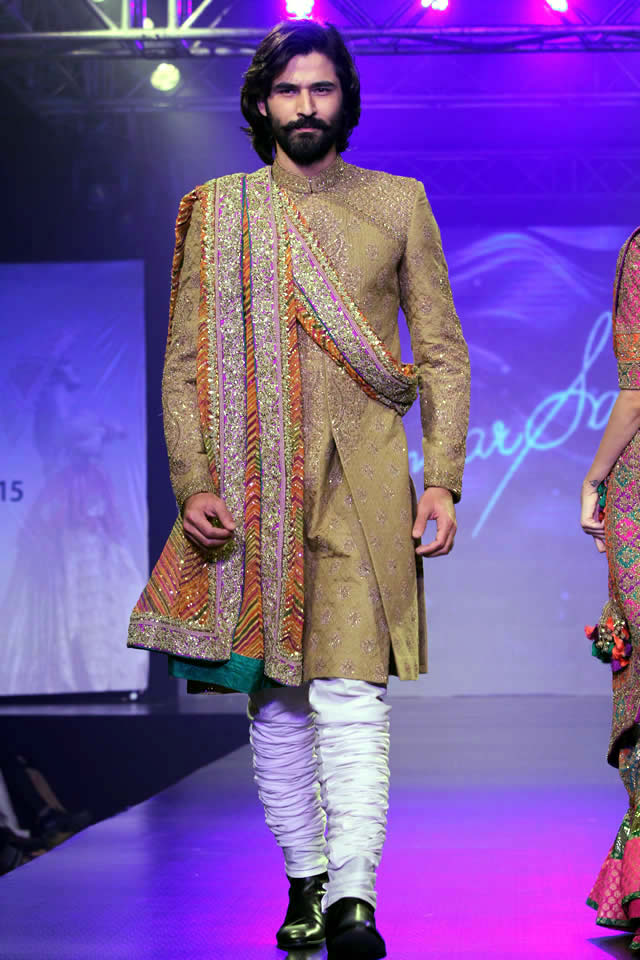 2015 Shaan-e-Pakistan Fashion Show Umar Sayeed Formal Collection Pictures