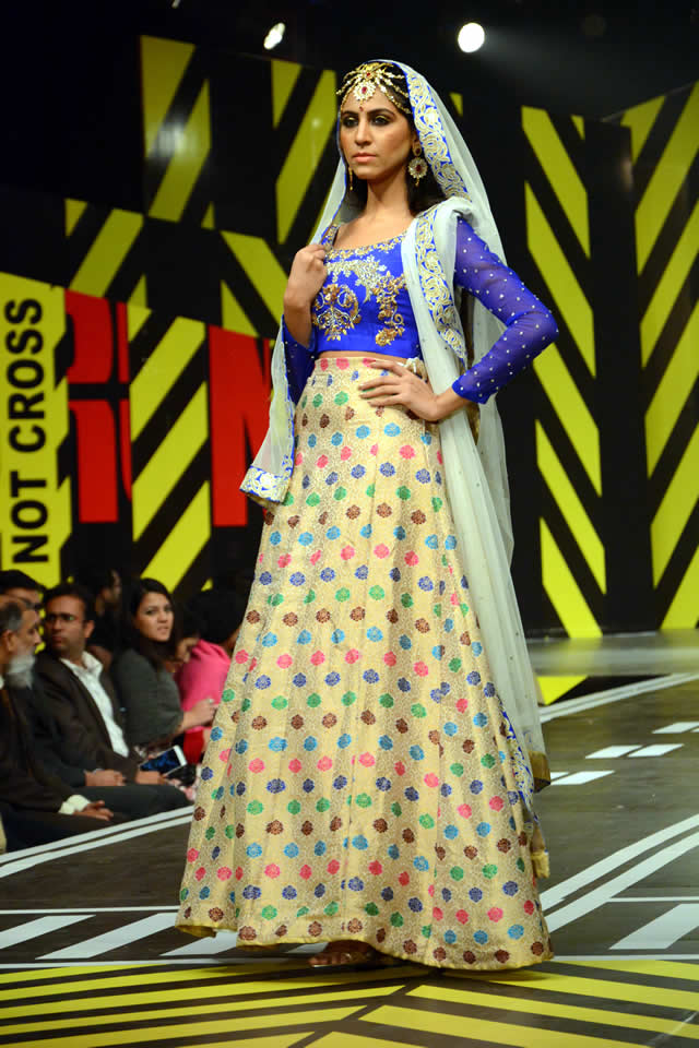 Waseem Noor Dresses Collection 2016 Photo Gallery
