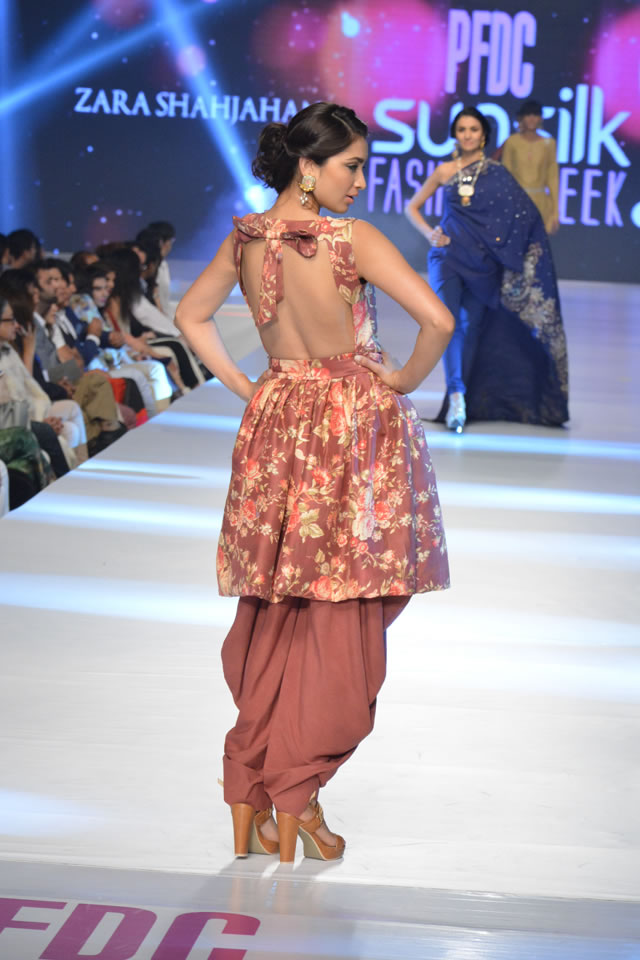 ZARA SHAHJAHAN â€œNEW VINTAGEâ€ AT PFDC   Sunsilk Collection
