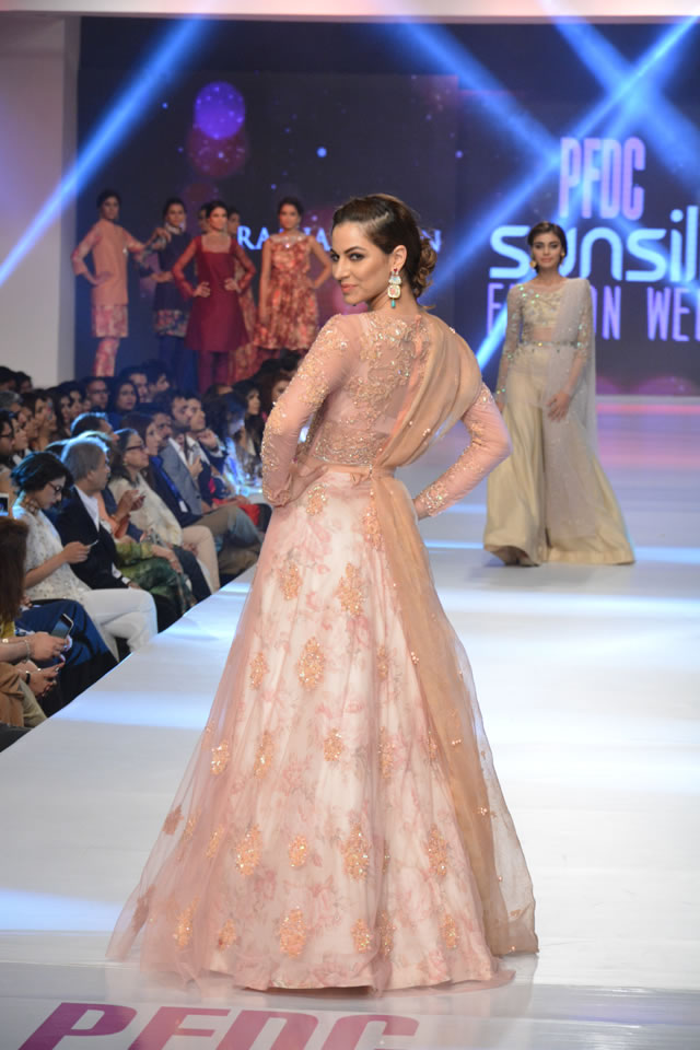 Spring & Summer ZARA SHAHJAHAN â€œNEW VINTAGEâ€ AT PFDC   Sunsilk Collection