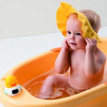 Splish Splash: 14 Essentials for a Babyâ€™s Bath