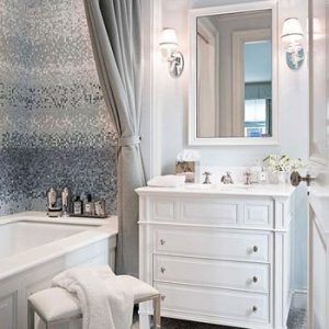 A Bathroom with Dramatic Mosaic Tile