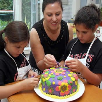 Bake A Cake At Home For Eid Ul Fitr