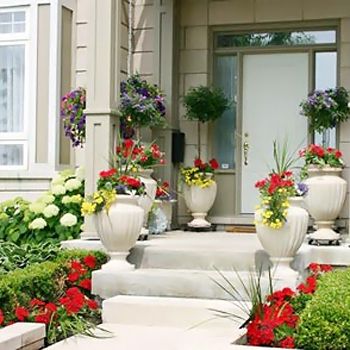 How to decor your entrance door
