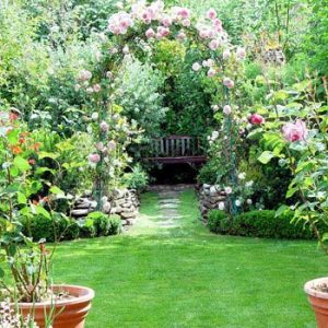 Garden Decoration to Welcome Spring