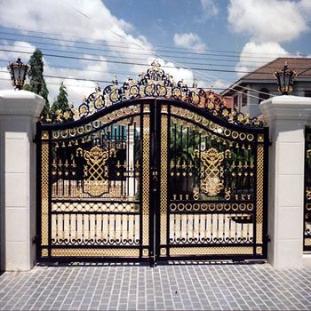 Outdoor Gate Decoration For Summer