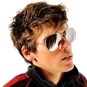 Aviator sunglasses: Popular Accessory
