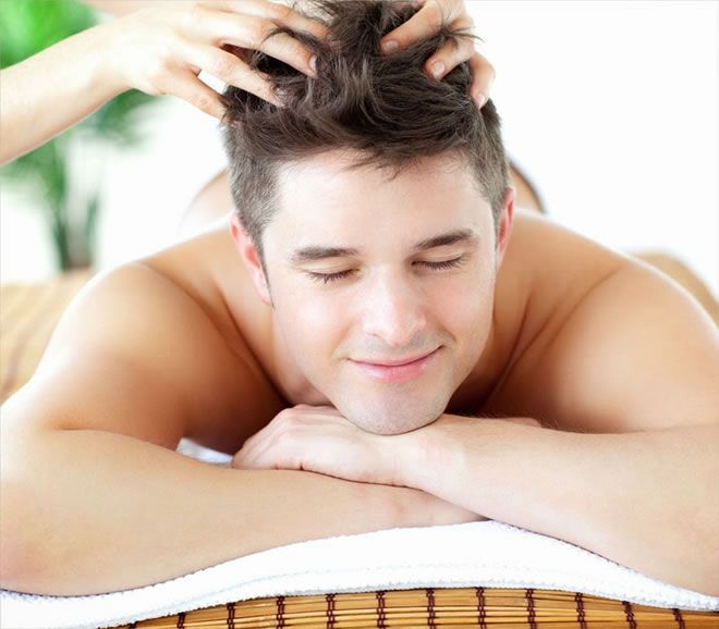 men hair oil massage