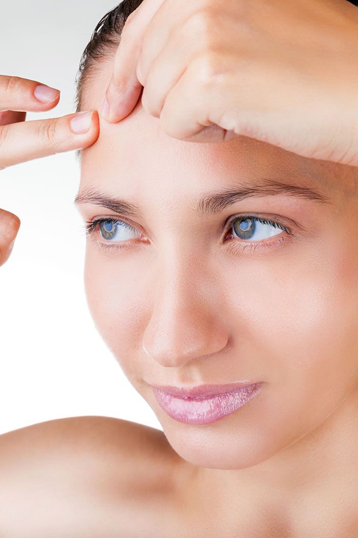 5 Ways to Vanish Forehead Acne and Why Do You Get Them