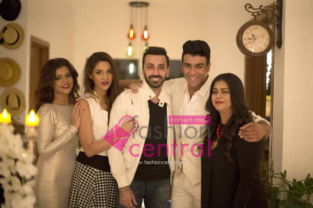 Maria Wasti, Zhalay Sarhadi, Amir Anees, Junii Zeyad, Erum Shahid