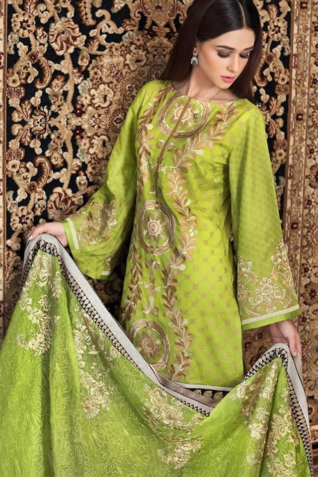 2017 Gul Ahmed Summer Lawn collection Pictures