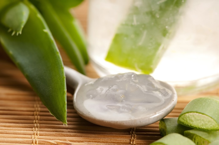 Make Aloe Vera Your Best Friend For A Toned Skin