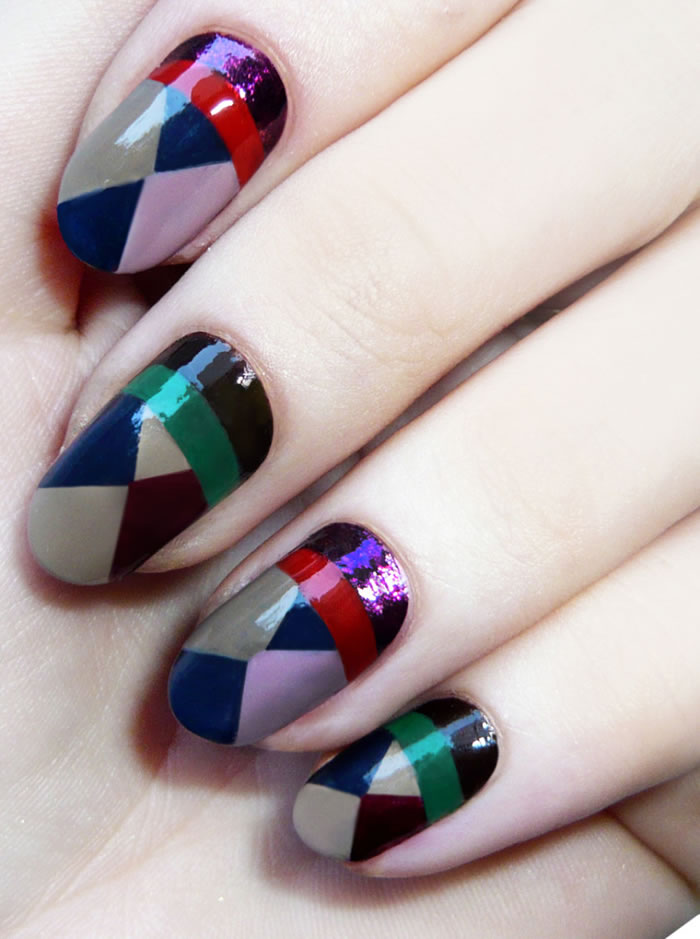 Teensy Triangles Nails