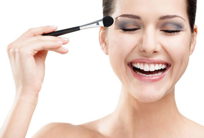 Best lip color for all skin tones How to put on makeup video