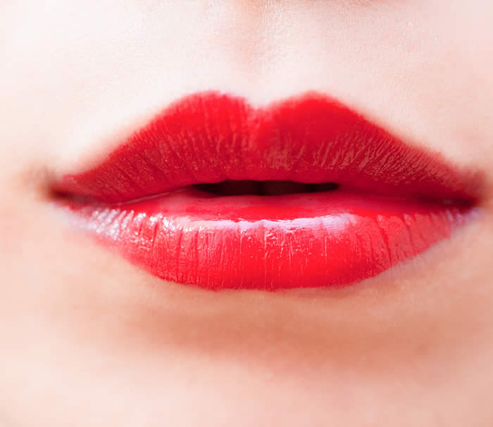 6 Useful Lipstick Hacks That Every Beginner Should Know