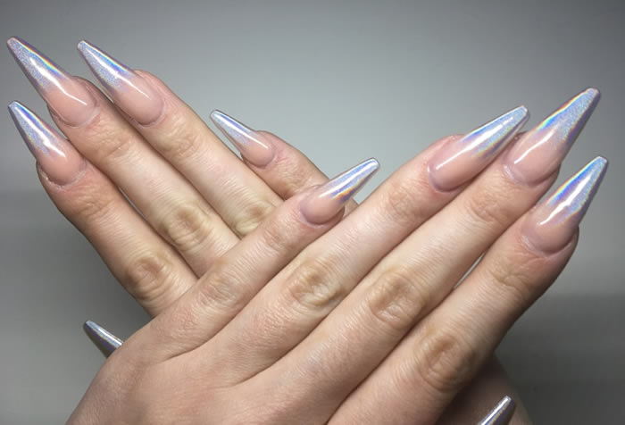 6 Trending Chrome Nail Polish Ideas You Can’t Miss