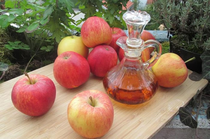 Apple cider vinegar and cumin oil