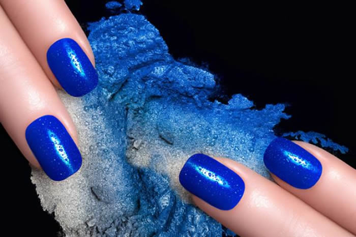 blue dip powder nail design