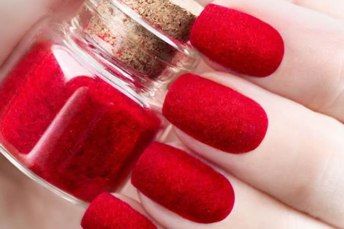 red dip powder nails