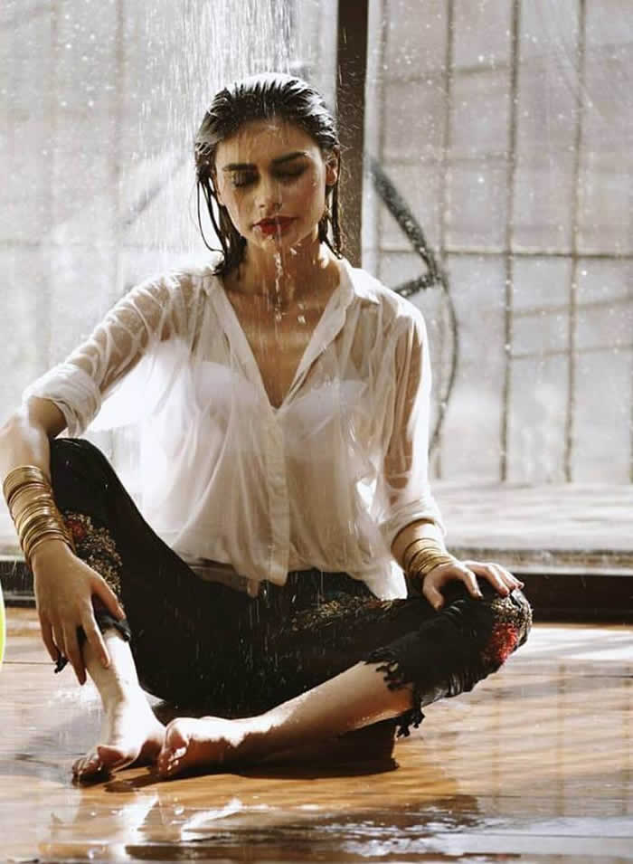 Social Media Criticism on Sadaf Kanwal’s Photoshoot