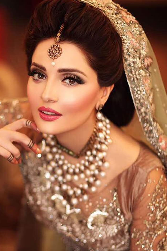 Armeena Khan