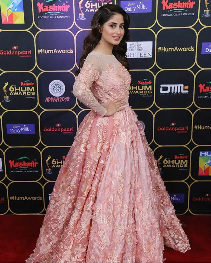 The Best and Worst Dressed Celebrities at Red Carpet of Hum Awards 2018