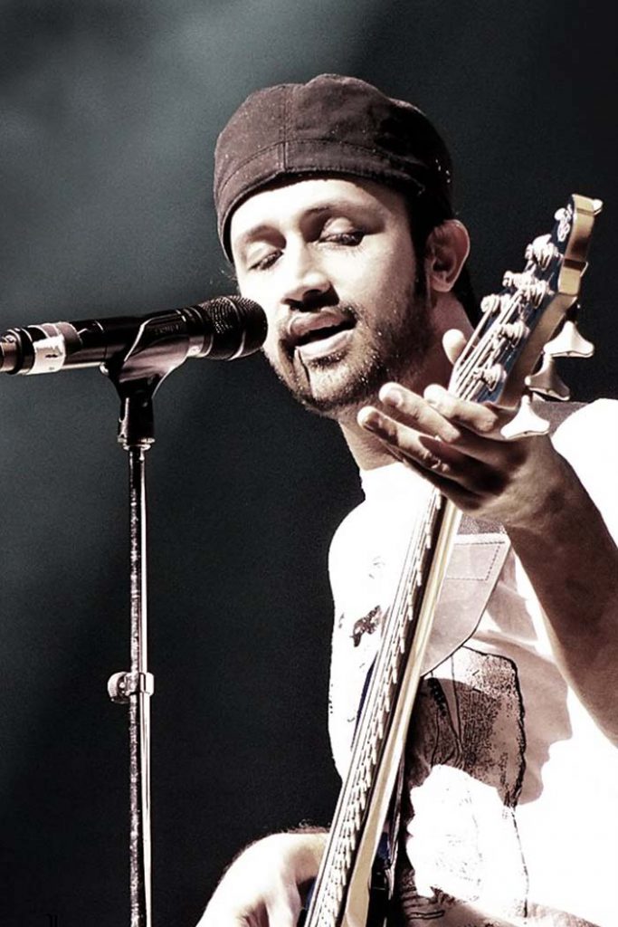 atif aslam gets criticised singing indian song at atif aslam gets criticised singing indian song at