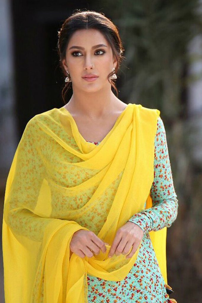 Mehwish Hayat images